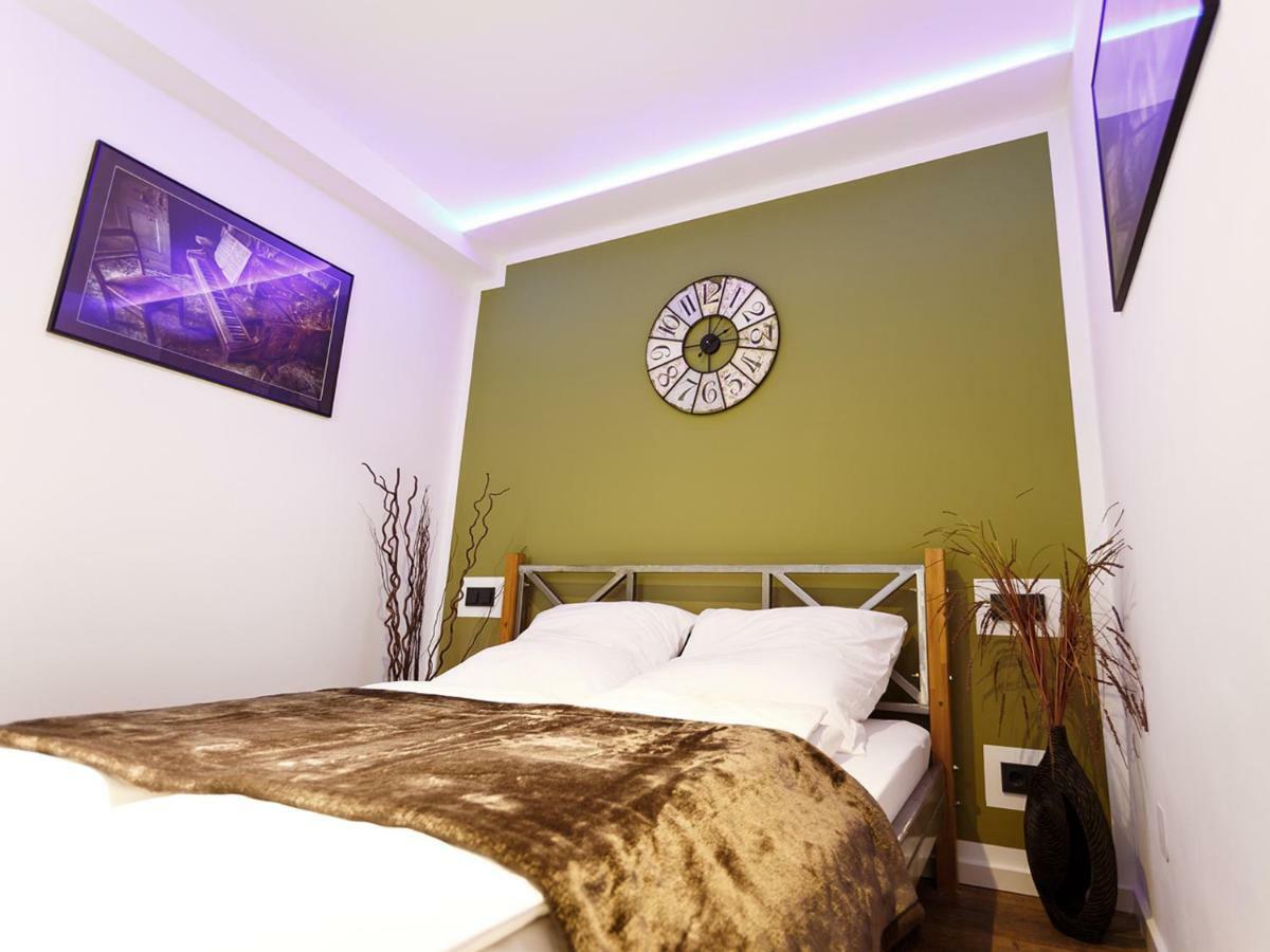 Ferienwohnung Tiergarten Berlino Esterno foto